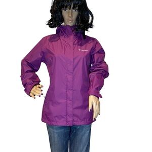 Columbia Arcadia II Lightweight Packable Rain Coat Jacket Purple Size Small EUC